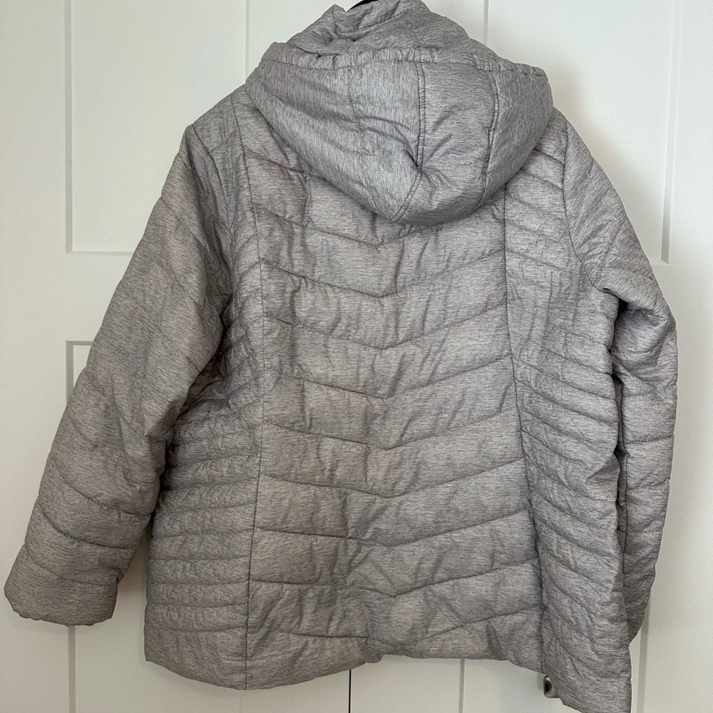 Xersion light gray